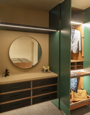 SHOWROOM